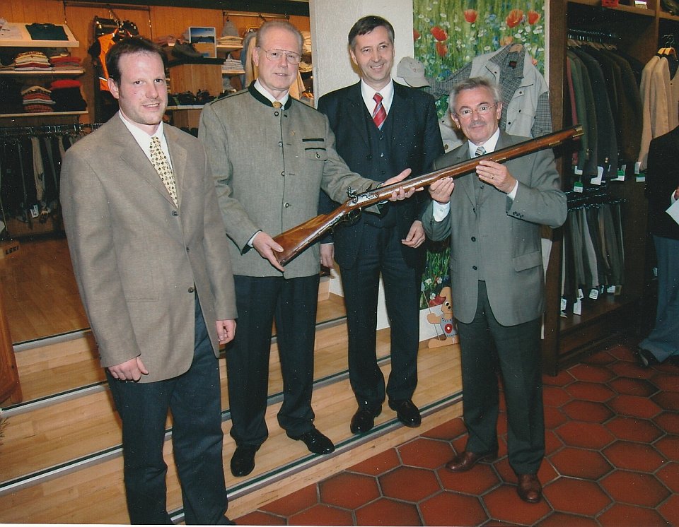 Kronacher Büchsenmacher im Stammtischgespräch Kronach